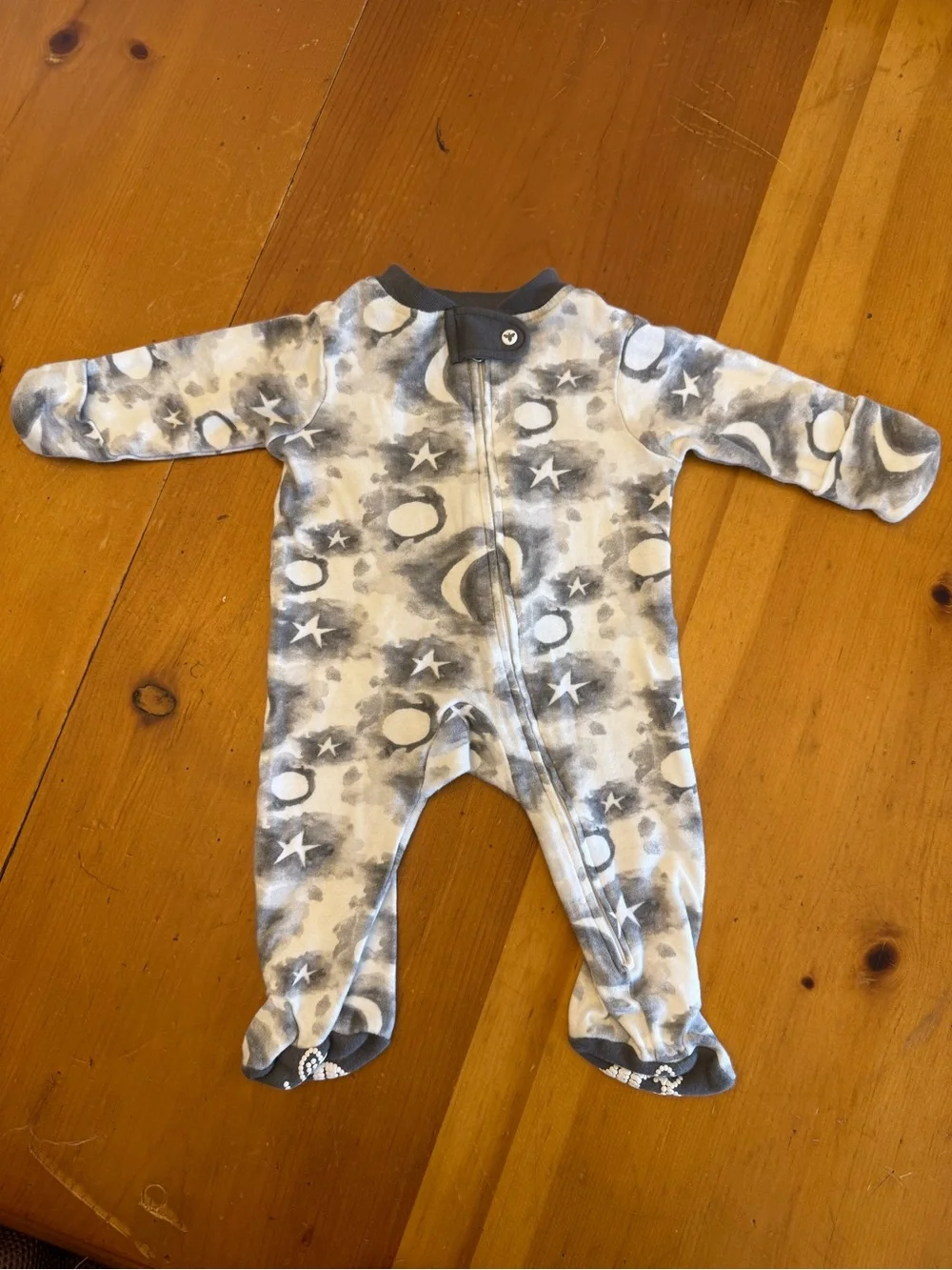 Burt's Bees Baby Newborn onesies bundle of 3